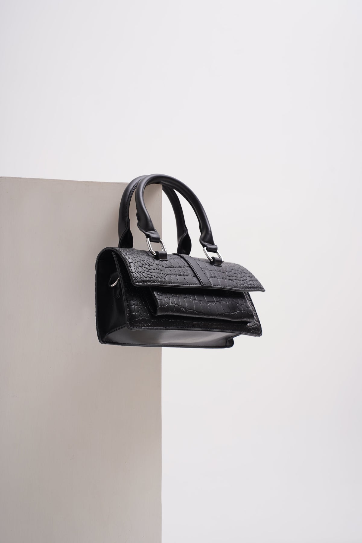 Shoulder Bags