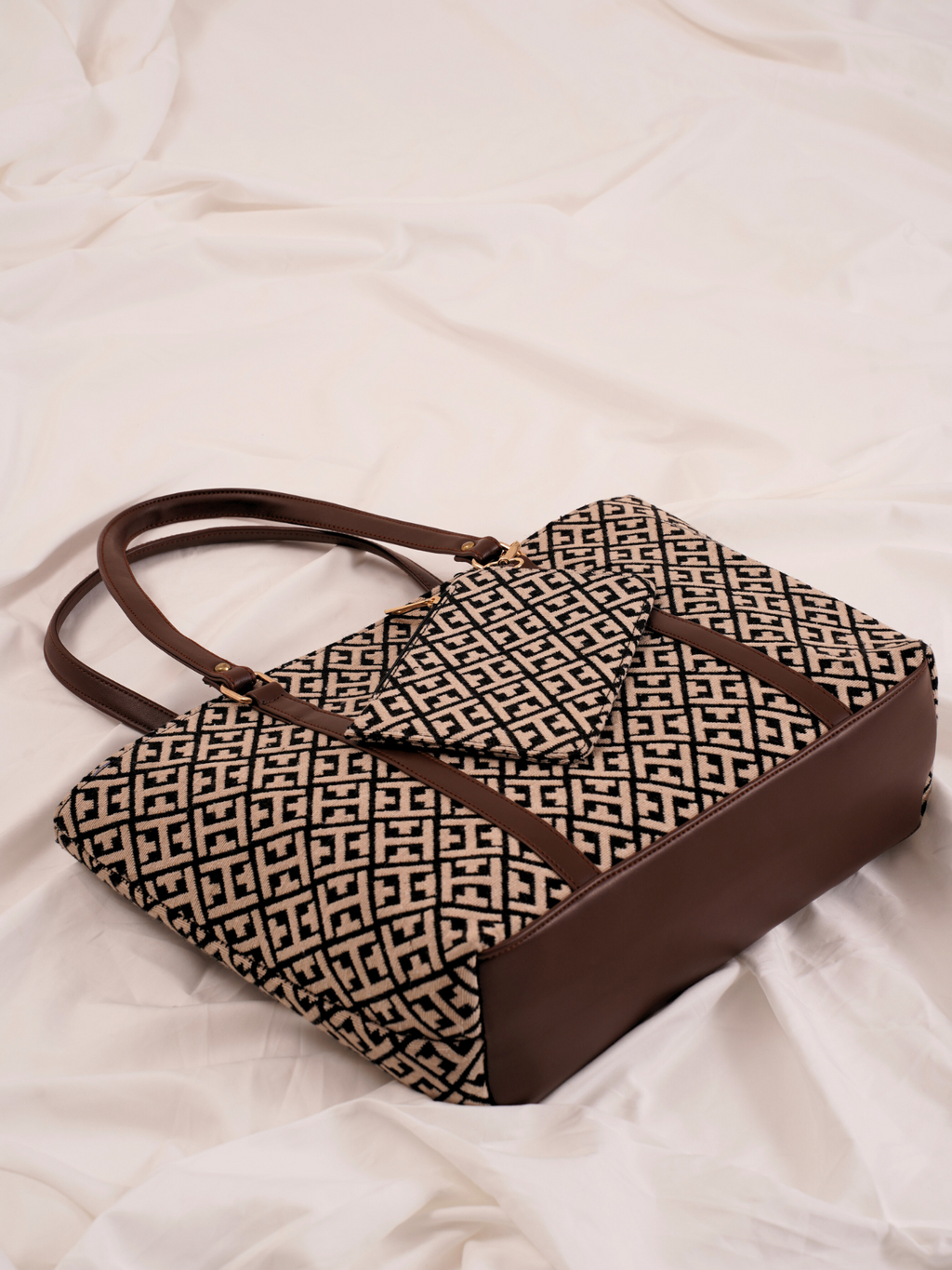 Everyday Graphic Tote Bag
